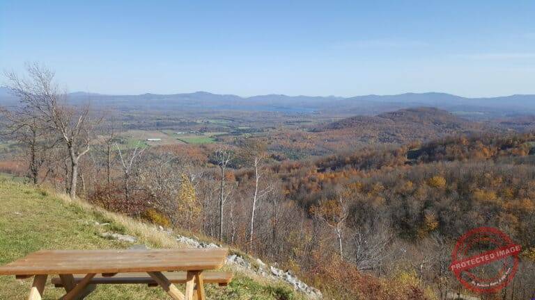 Au sommet du mont Brome situé en Estrie au Québec